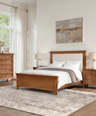 4-Piece Transitional Solid Wood Bedroom Set with 5-Drawer Dresser