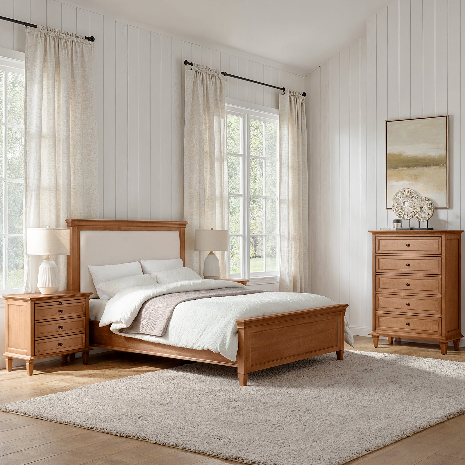 4-Piece Transitional Solid Wood Bedroom Set with 5-Drawer Dresser