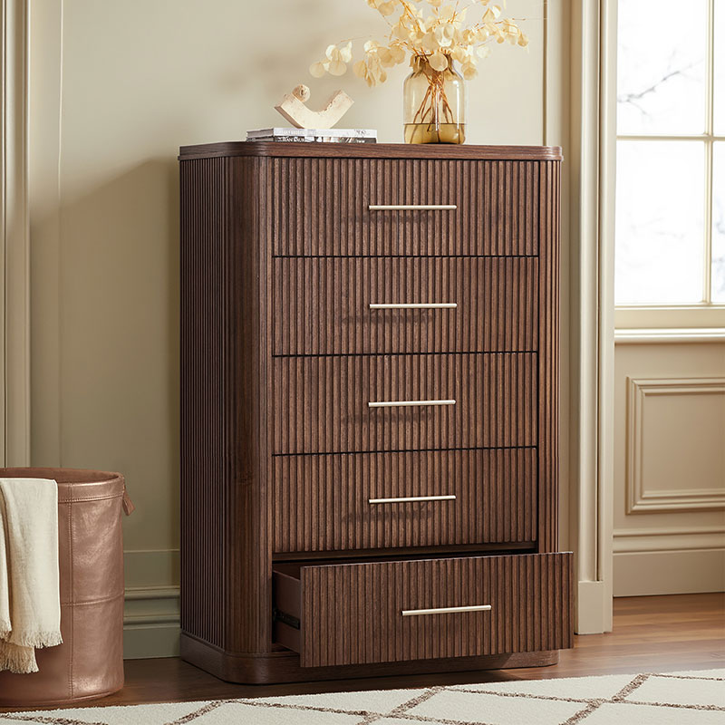 Modern Solid Wood Fluted Chest with 5 Drawers & Oak Texture