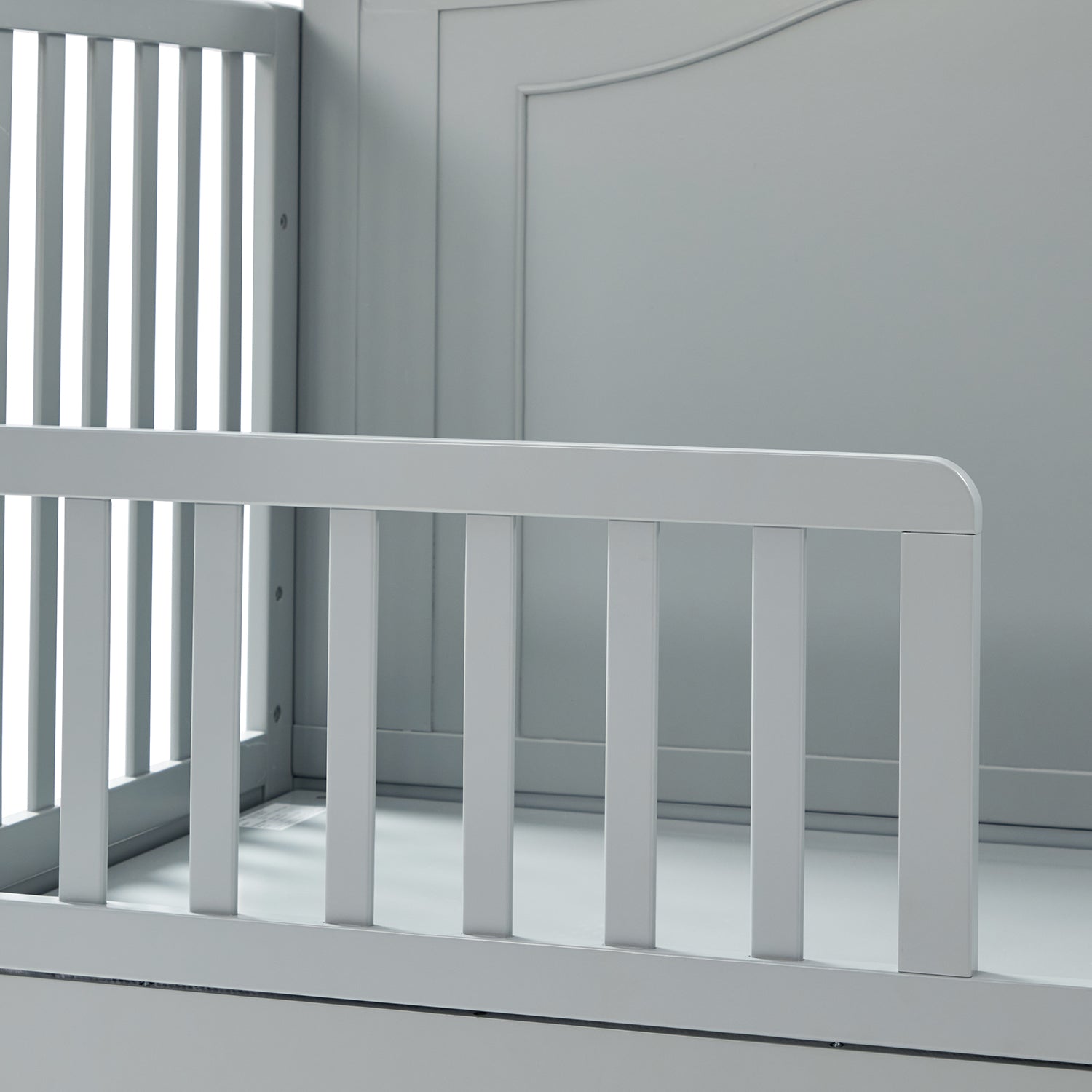 Fabiana Vintage Baby 5-in-1 Convertible Crib